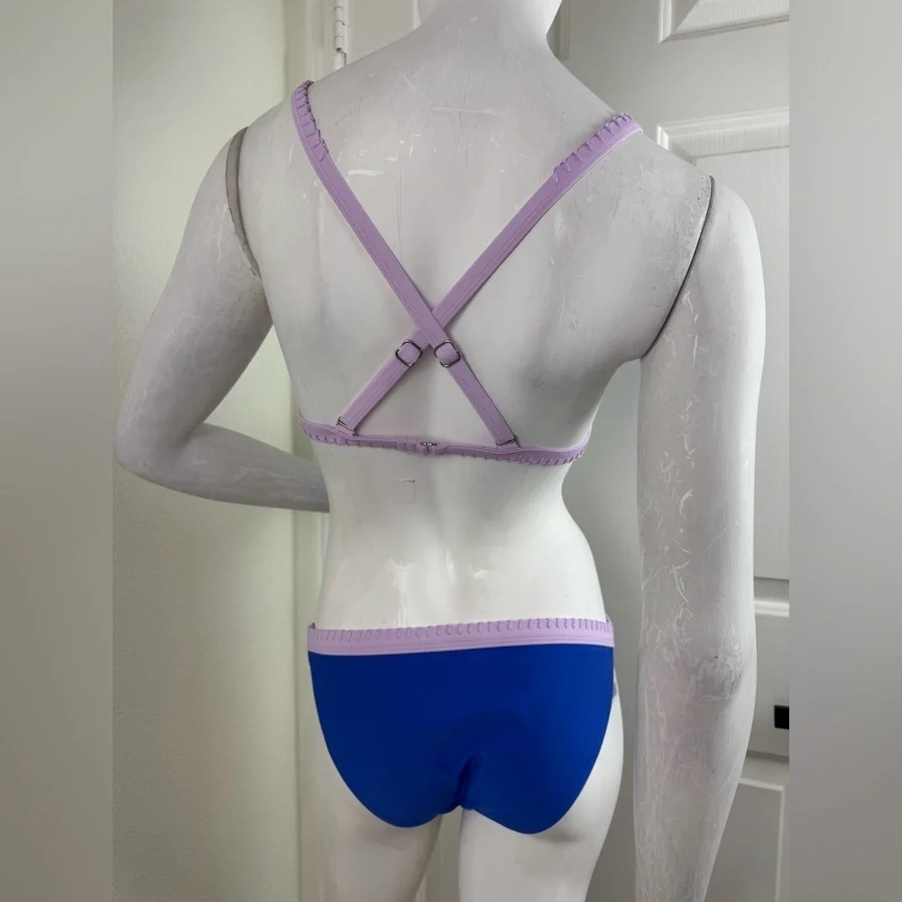 Xhilaration Junior Blue Stitched Trim Triangle Cheeky 2 Piece Swimsuit Medium.